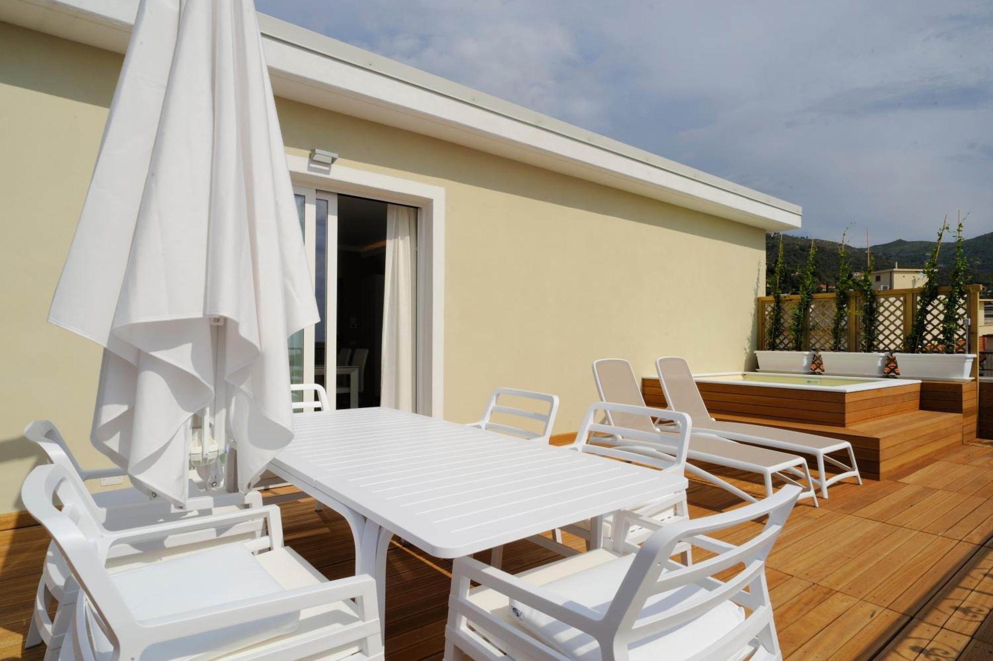 Residence San Marco Suites&Apartments Alassio Habitación foto